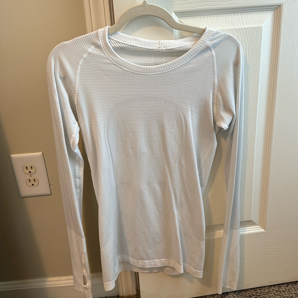Lululemon swift long sleeve white 6